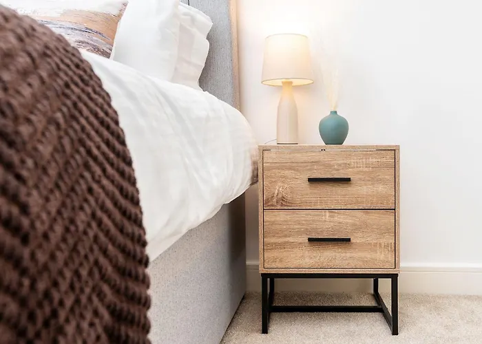 6 Guests - 3 Bedrooms - Free Wi-fi - Μάντσεστερ