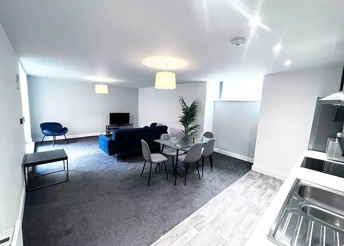 Free Parking - Stunning 2-br Near Salford Royal Apartamento Mánchester