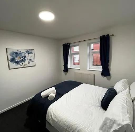 Salford 2-bed - Near Uni & Mcr Centre Dom wakacyjny *