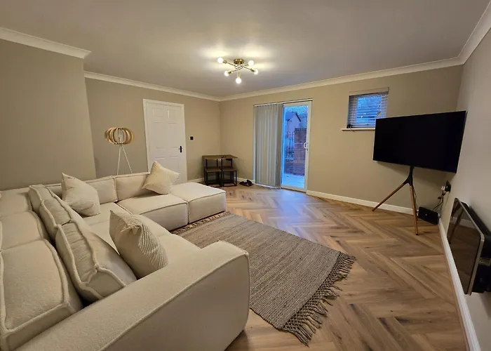 New 2 Bedroom In - Stretford - Old Trafford Close To Football-cricket Ground & Centre 아파트 맨체스터