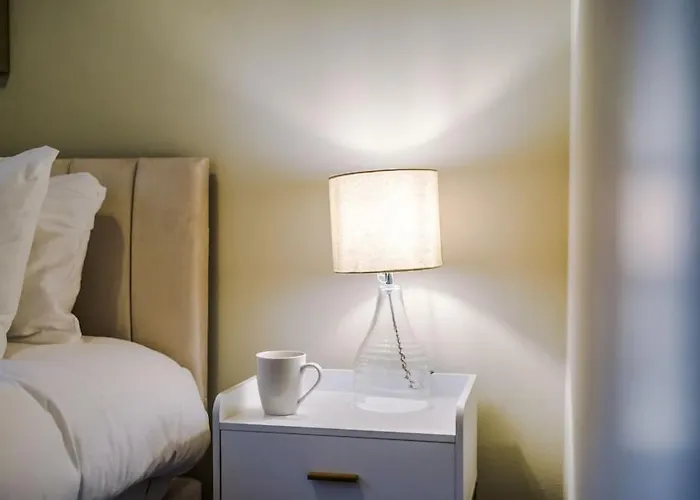 Сasa de vacaciones Salford Sanctuary 5 Bed House