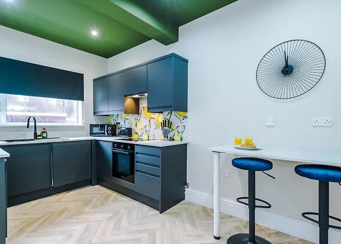 Salford Sanctuary 5 Bed House * Mánchester