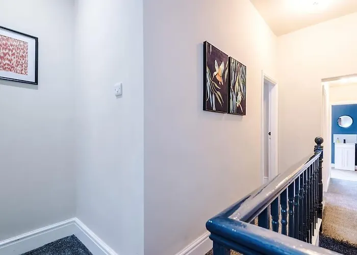 Salford Sanctuary 5 Bed House * Mánchester