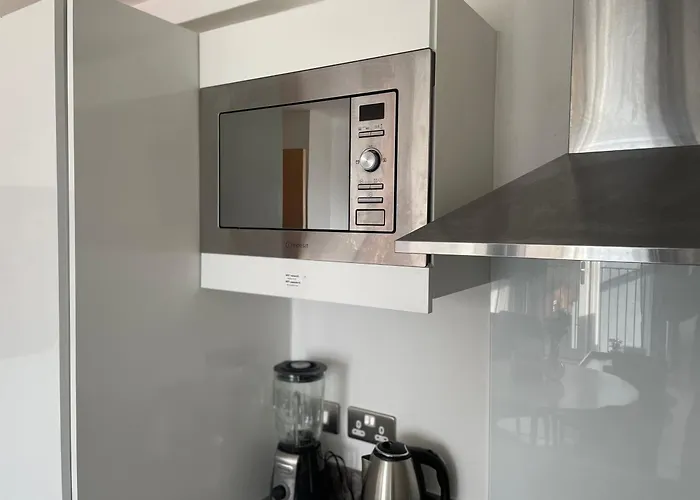 Mcr 1br Getaway With Rooftop Access & Prime Location Manchester