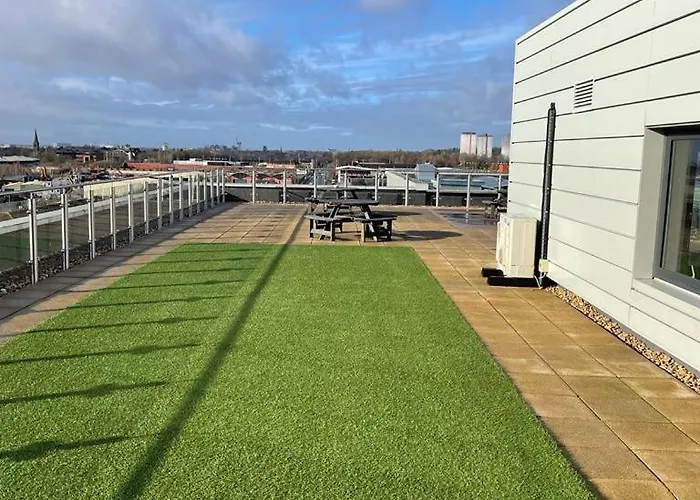 Mcr 1br Getaway With Rooftop Access & Prime Location * Manchester