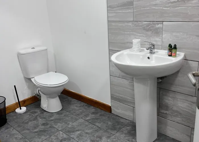 شقة Luxury 2 Bed At Seymour Grove *