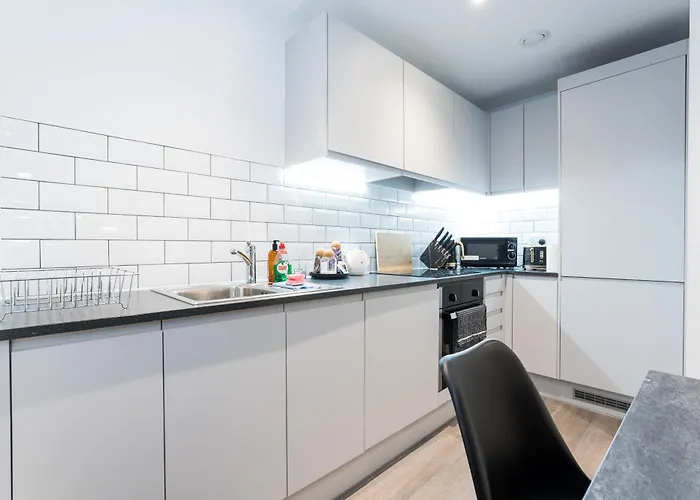 Morden 2 Bed - Old Trafford Apartmán Manchester