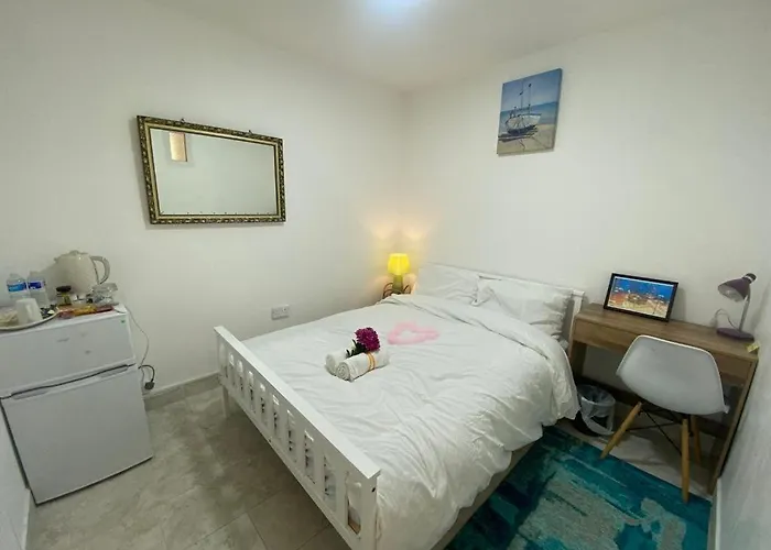 Airstaybnb בית הארחה