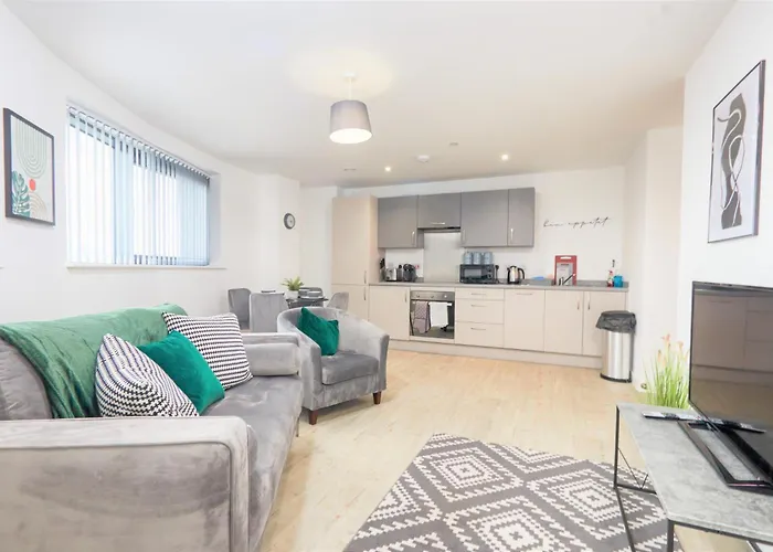 The Salford Quay, Warm & Beautiful With Hyper Fast Wifi & Great Views! Apartament