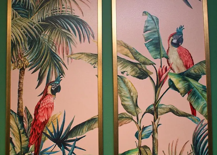 Spacious 2bdr By Torr Group Short Lets & Serviced With Free Underground Allocated Parking