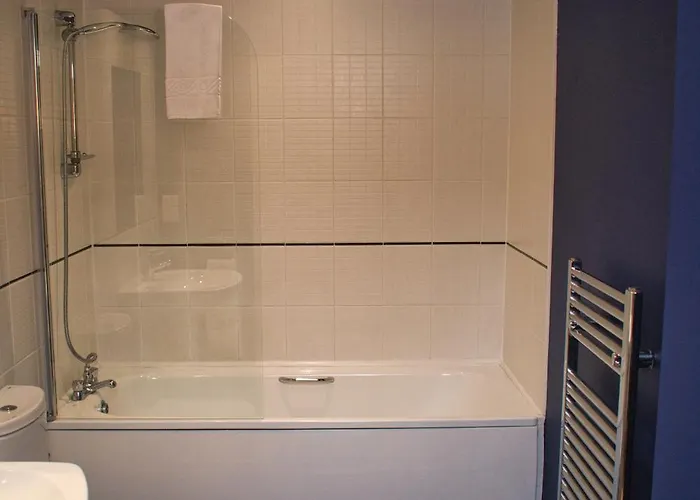 公寓 Spacious 2bdr By Torr Group Short Lets & Serviced With Free Underground Allocated Parking 曼彻斯特