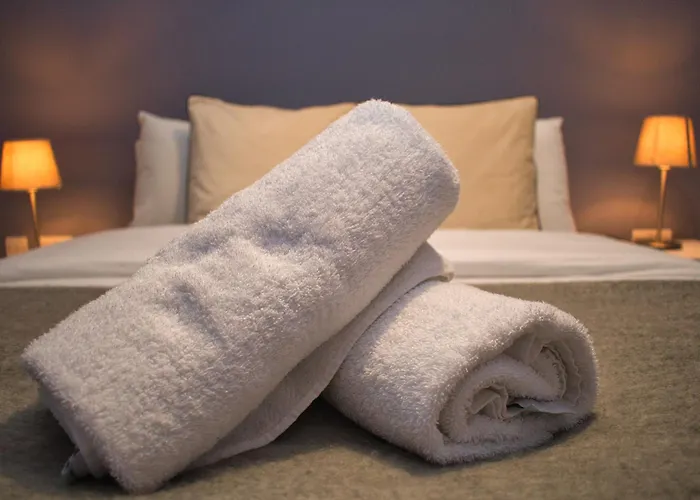 Spacious 2bdr By Torr Group Short Lets & Serviced With Free Underground Allocated Parking