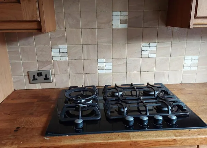 Dobcross Close Apartment Manchester