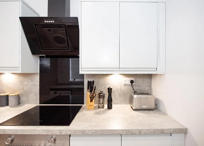 Lejlighed Hassle-free & Handsome Brand-new 3-bed *