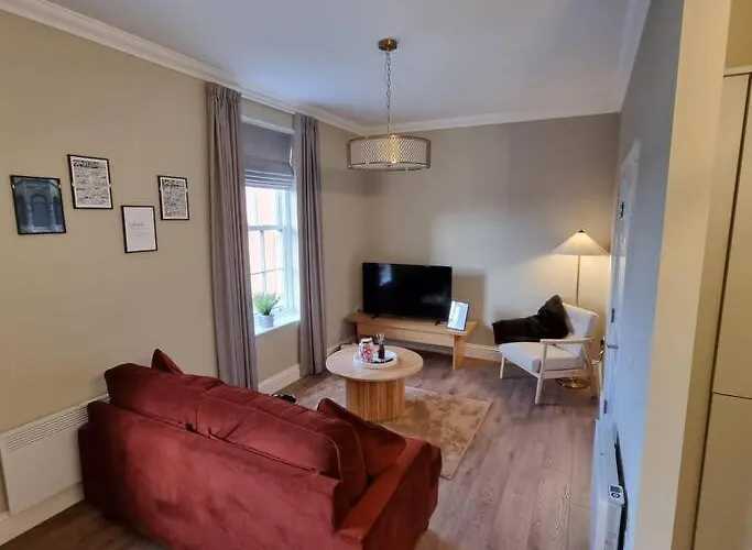 20 Min Walk From Centre Manchester