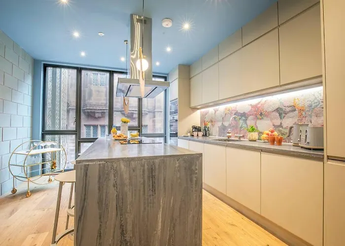 Hammock Heights! Hot Tub,private Garage,citycentre *