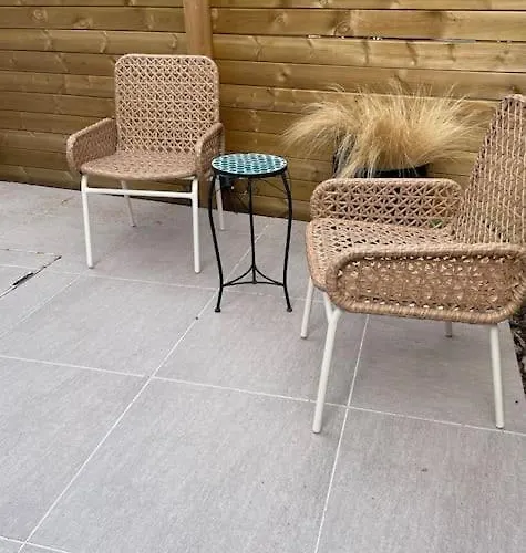 Chorlton Stylish & Roof Terrace * 맨체스터