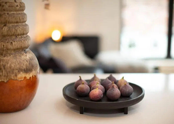 Chorlton Stylish & Roof Terrace 맨체스터