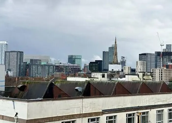 Apartment Large 1 Bed Mcr Apartment&huge Terrace Sleeps 4 Manchester