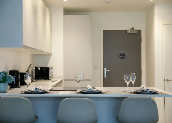 Trafford Modern 1 Bed With Cinema * 맨체스터