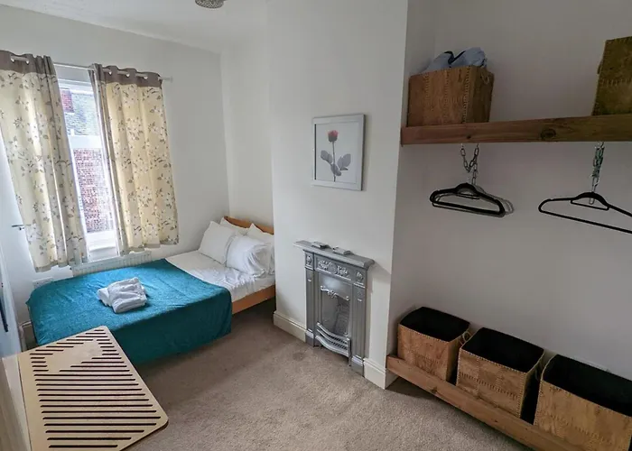 Warm Family 2db House! Hotel Manchester