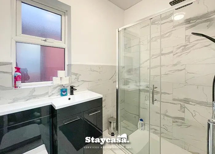 בית נופש Princess Hideout 5min To With Street Parking מנצ'סטר