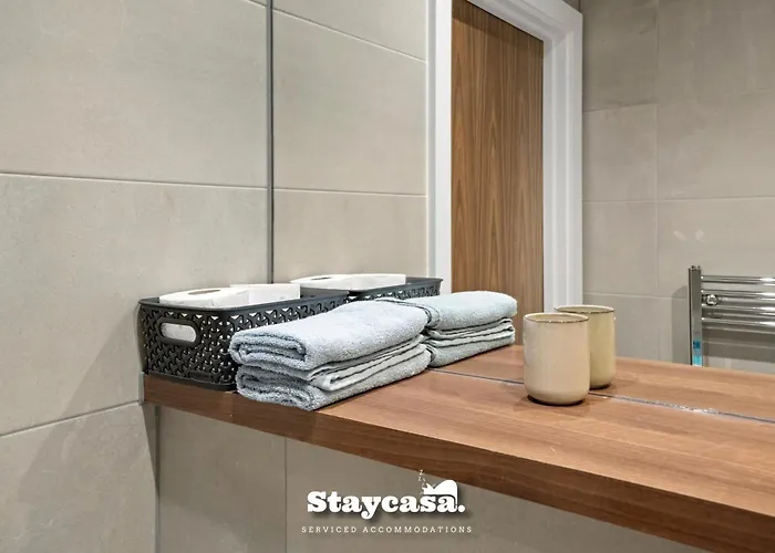 Spectacular Balcony View In Centre 아파트