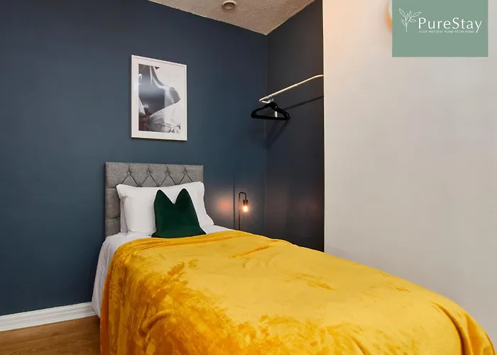 Big Contractor House With 6 Beds & Free Parking By Purestay - 7 Night Min! * Манчестер