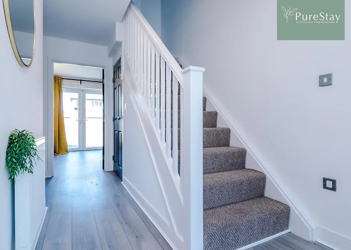 Vila Stunning House In For Business & Leisure - Wi-fi & Parking By Purestay Serviced Manchester