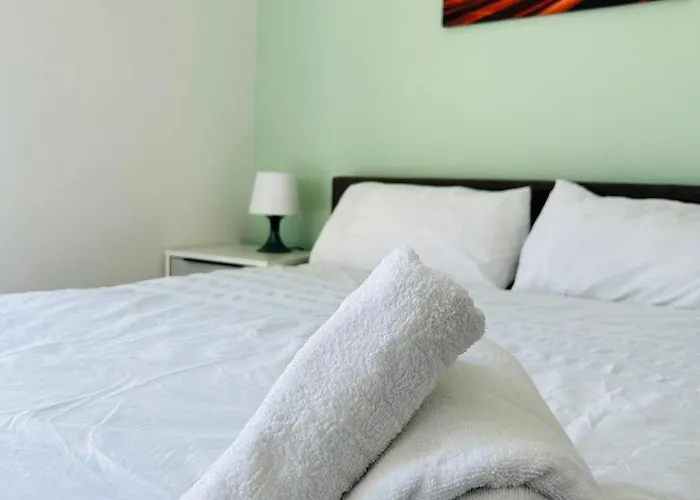 Modern 2br Sleeps 4 Easy Access To Centre Apartamento Mánchester