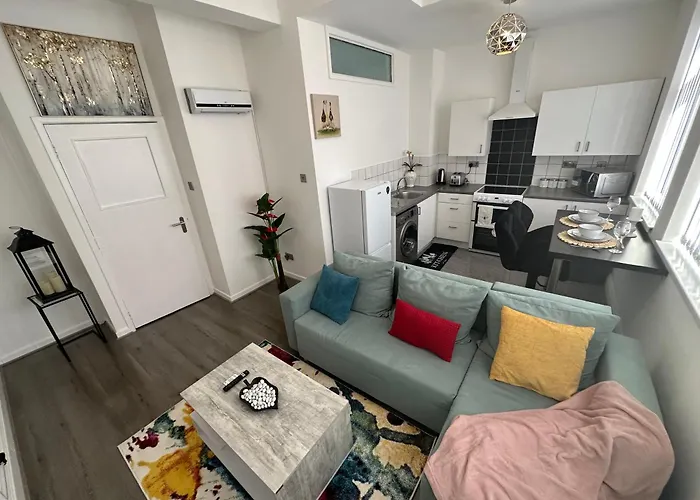 2 Bedroom Flat Close To City, Stadium And Coop Arena 맨체스터