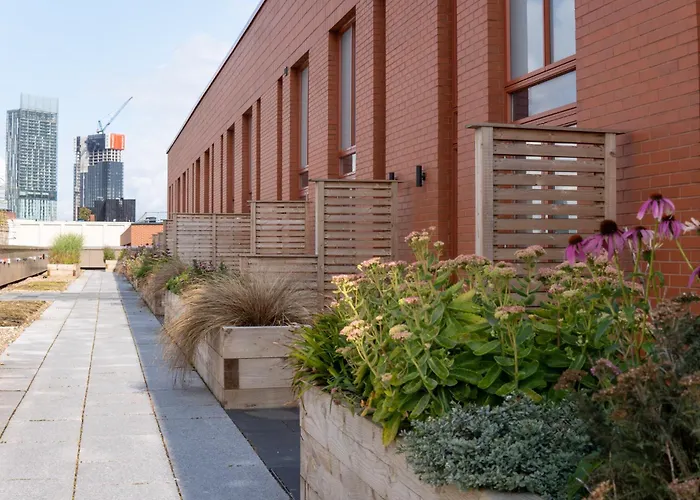 3br Penthouse By Torr Group Short Term Lets With Private Rooftop Garden Appartement