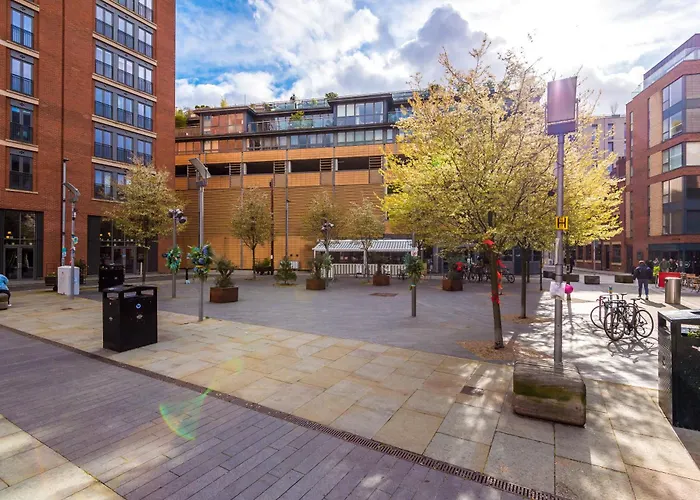 4-storey Townhouse In By Hilltop Serviced