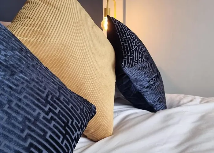 בית נופש The Heart - Cosy 3 Bedroom House With Double Driveway And Garden In *