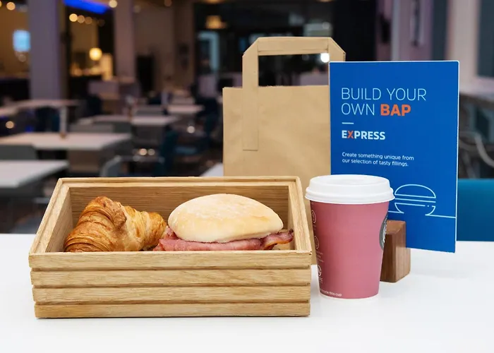 Hotel Express Centre Arena By Ihg