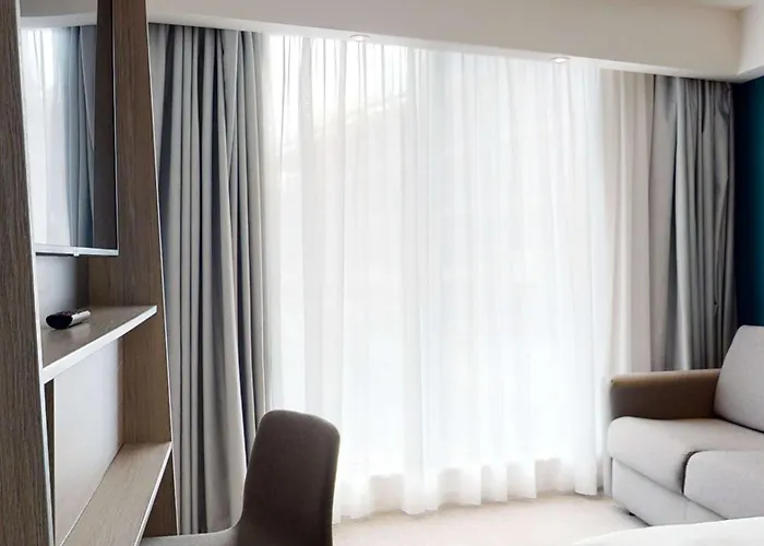 מלון Hampton By Hilton Centre