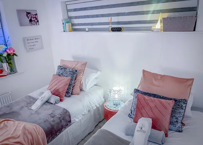 Royal At Coop Live Etihad, Sports Bed & Breakfast