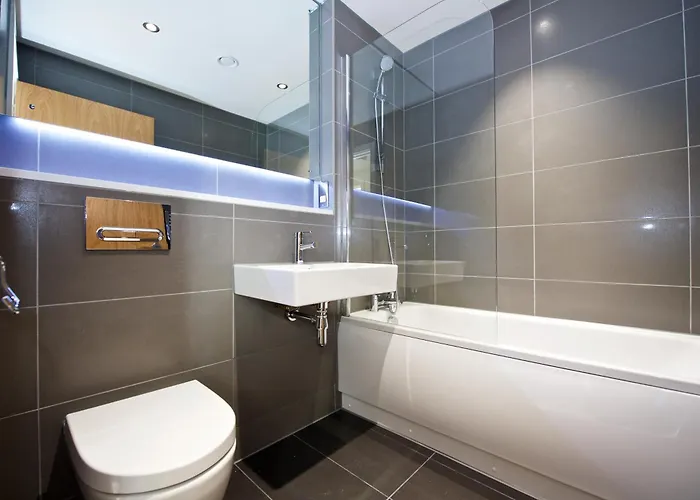 Staycity Piccadilly 4*