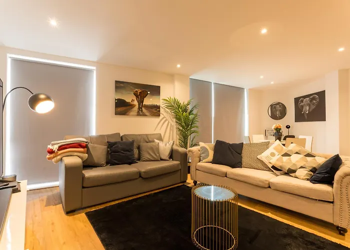 Drillzstays - Ethiad Free Parking Mánchester