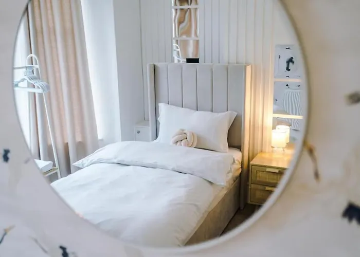 4 Bedroom House Eccles 펜션