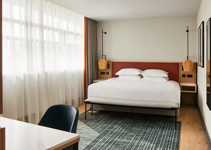 Marriott Piccadilly 호텔 4*