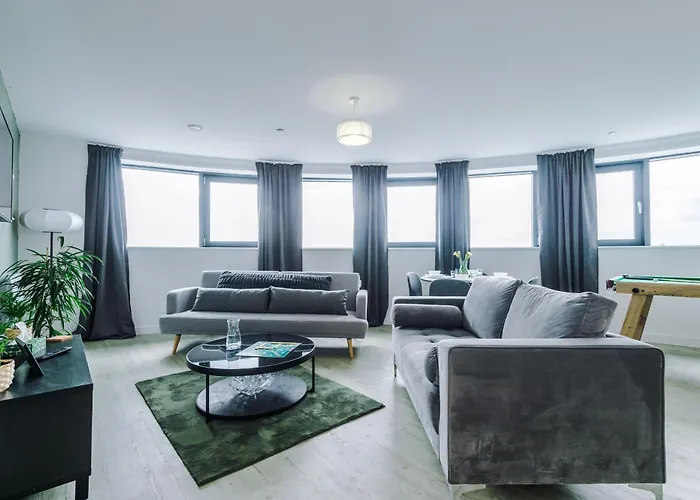 Lejlighed Stylish Apartment, Sleeps 6, Pool Table, Smart Tvs, Parking Available *