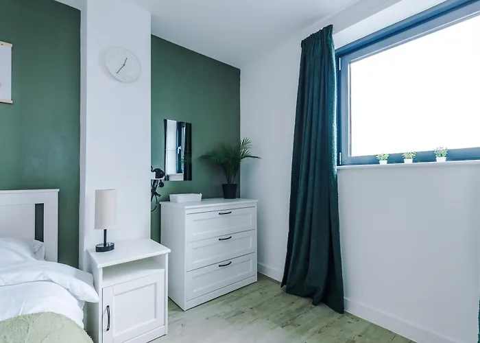 Stylish Apartment, Sleeps 6, Pool Table, Smart Tvs, Parking Available Lejlighed *