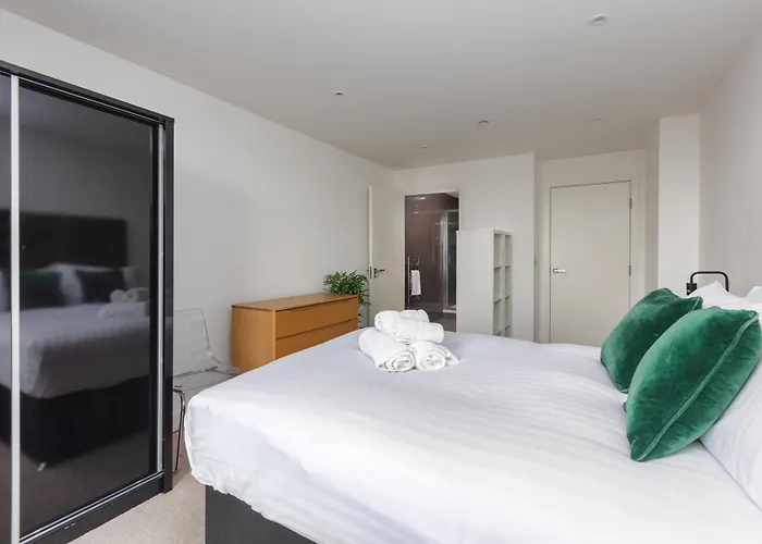 Greengate By Veeve *