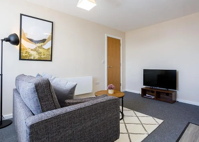 Lovely Modern 1 Bedroom Apartament