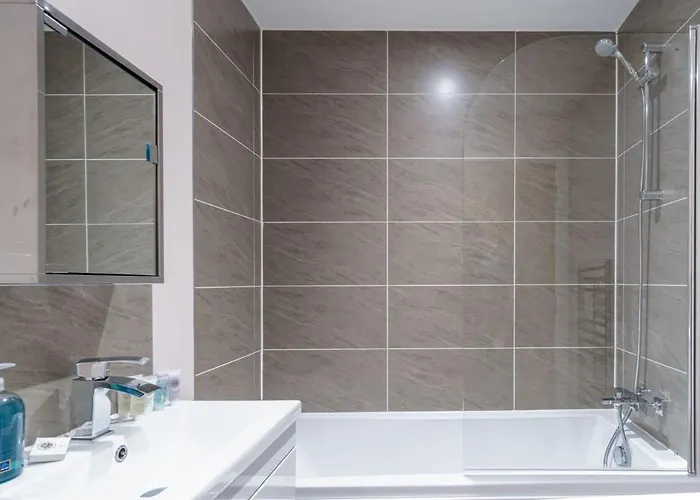 Bright 1 Bed Flat - Sleeps 3 Apartament *