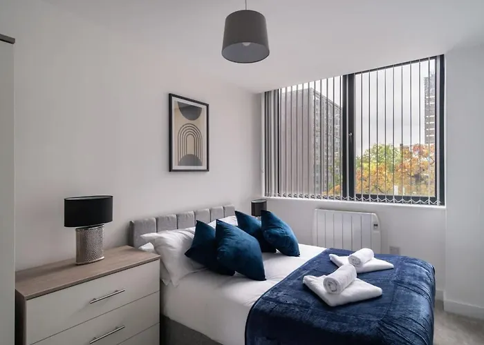 شقة Zeni, Alexandra Rise Chic 1br Flat مانشستر