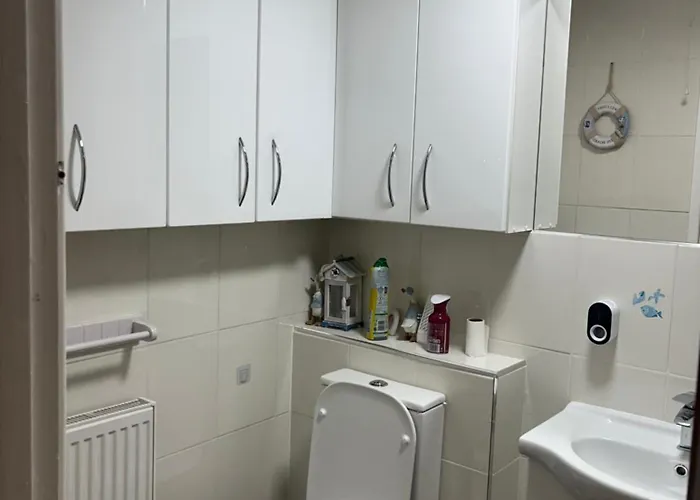 Charming 2-bedroom In * مانشستر