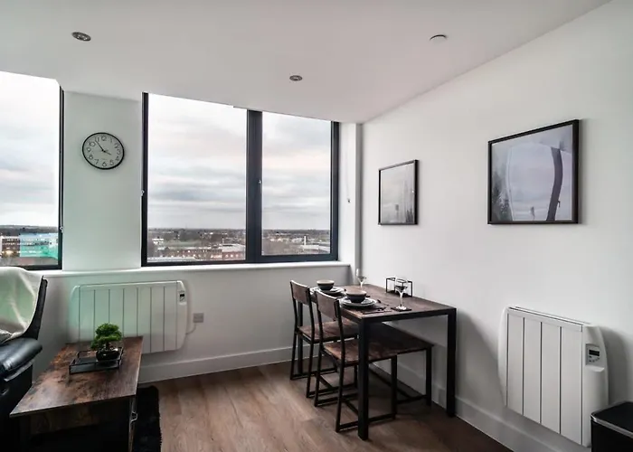 Stayzeni, Alexandra Rise Cosy 1br Flat Apartament *