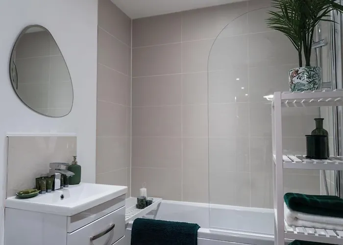 Lovely 2 Bed In - Sleeps 4